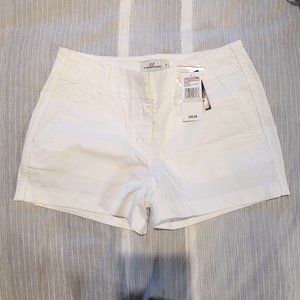 NWT White Vineyard Vines Shorts Size 0
